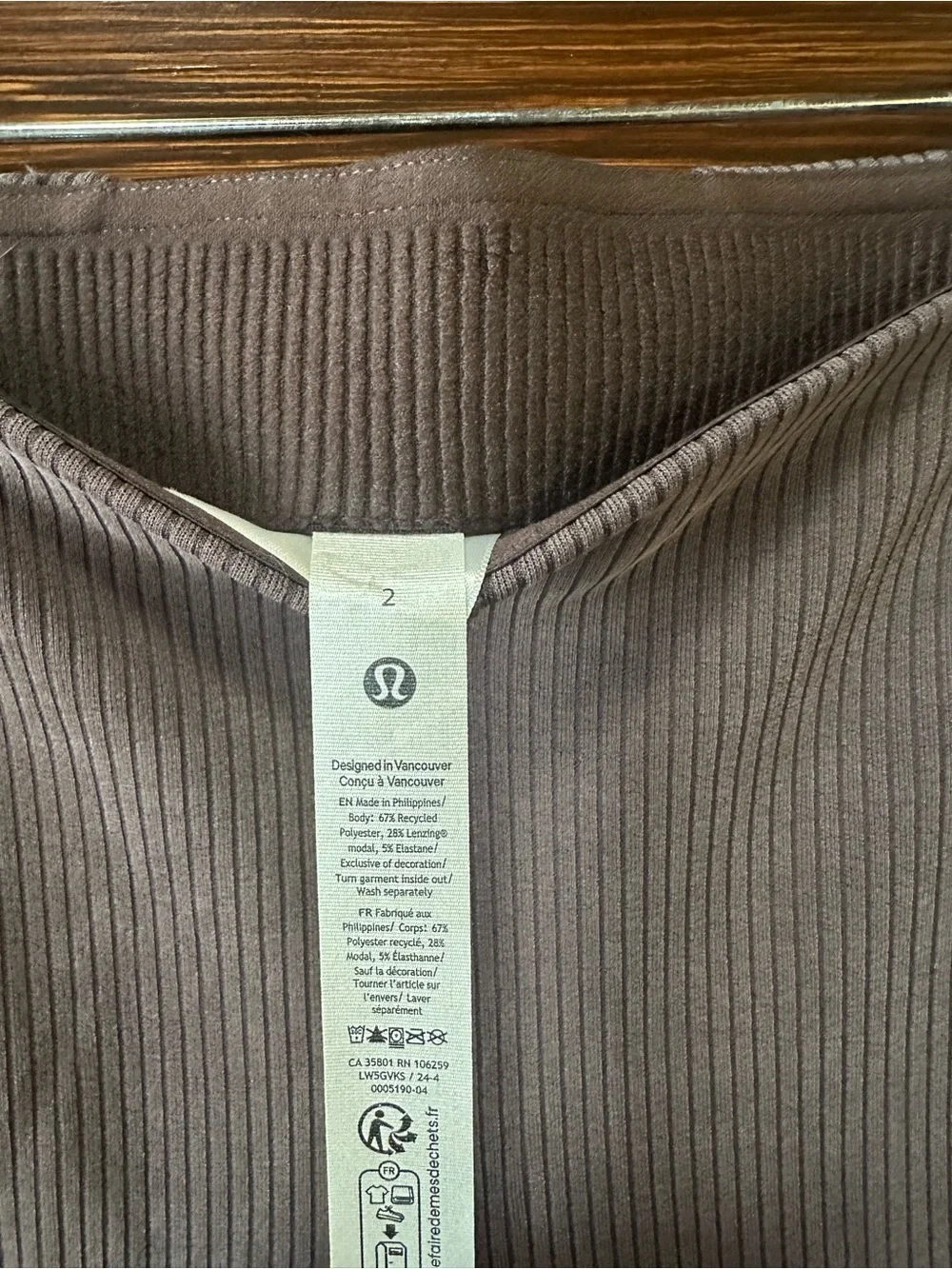 Lululemon Ribbed Softstreme Flared Pant in Espresso - Size 2 - Picture 9 of 10
